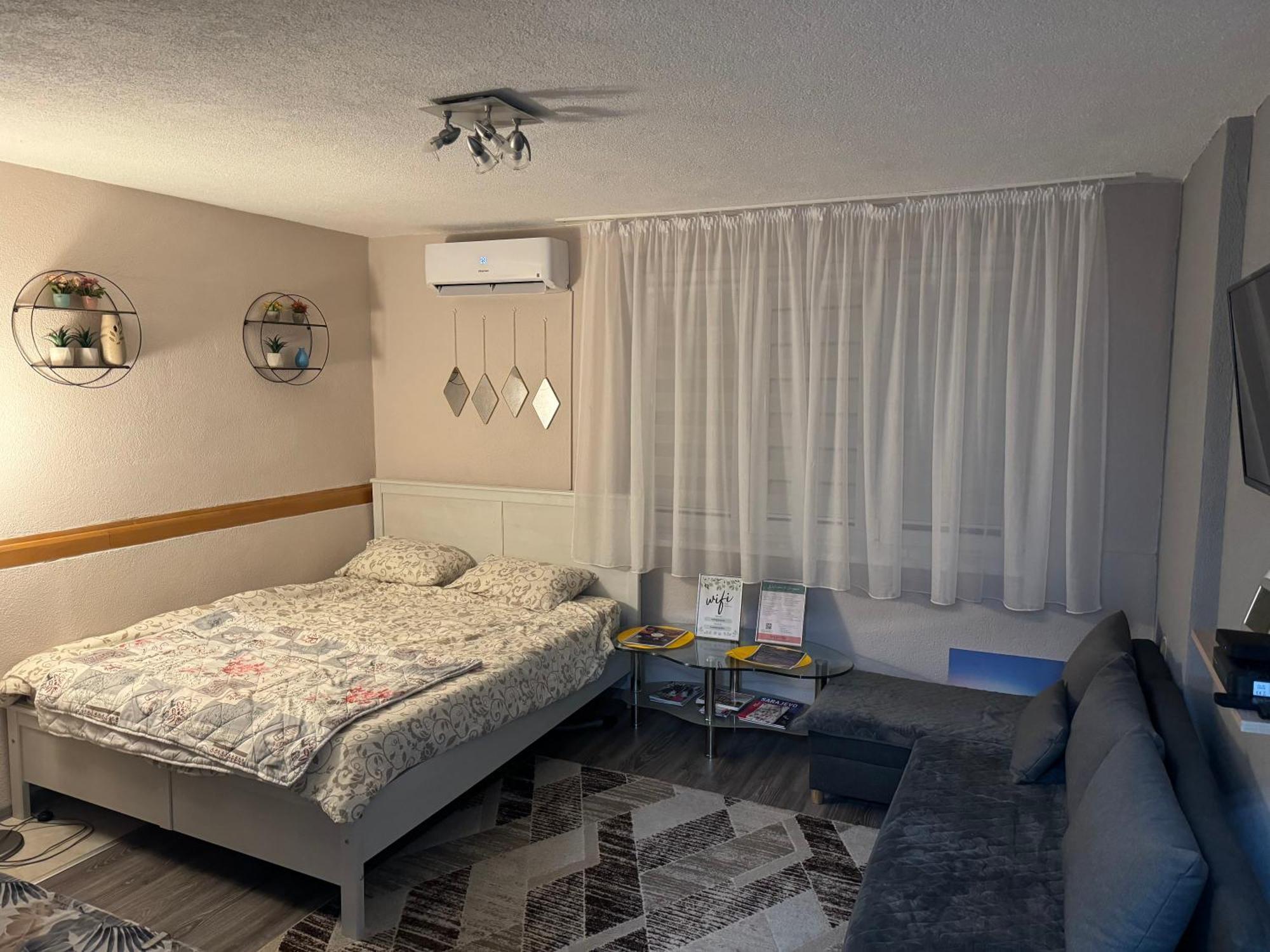 T&N Studio-Center-Free Parking,Ac,Train-Bus Station Sarajevo Luaran gambar